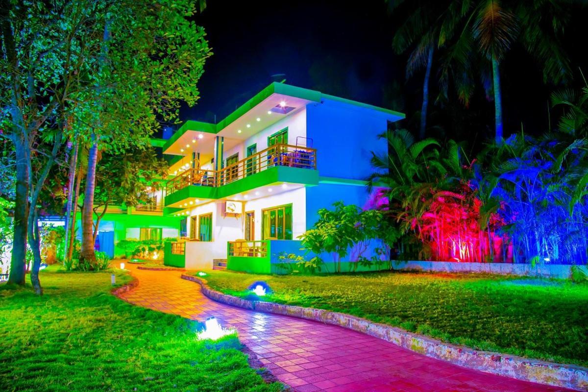Kinara Resort Mālvan Екстериор снимка