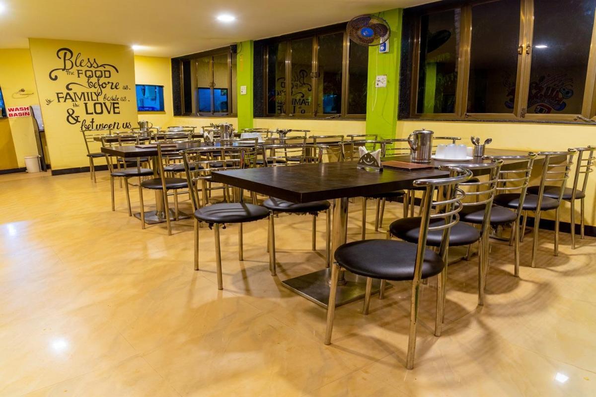 Kinara Resort Mālvan Екстериор снимка